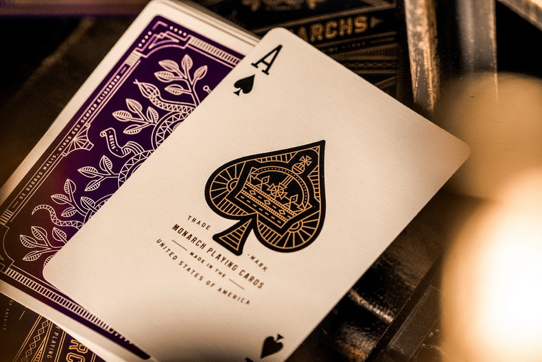 Cartas de jogo monarca roxa da - Board Game Viral avaliação e preço